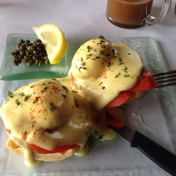 La Maison Cafe - Swedish Cured Salmon Benedict - Breakfast & Brunch Near Me - Newport, Oregon