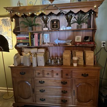 Vida pour Tea - Book shelf. Books are free to use while dining in. - Coffee & Tea Near Me - Greensboro, North Carolina Vida pour Tea - Book shelf. Books are free to use while dining in. - Coffee & Tea Near Me - Greensboro, North Carolina