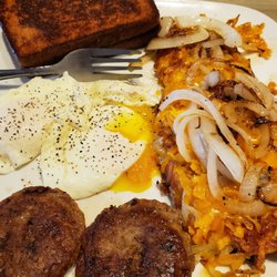 Jimmy's Egg - Trafitional breakfast w/ turkey sausage and hashbrowns