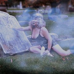 Me wearing the crown of flowers  at Graceland cemetery