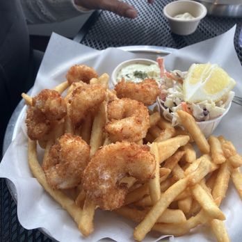 Drayton Harbor Oyster Company - Live/Raw Food Near Me - Blaine, Washington