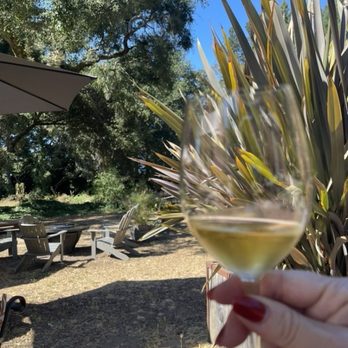 Horse & Plow - Wine Tasting Room Near Me - Sebastopol, California