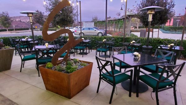 Scarlet Kitchen and Lounge by null