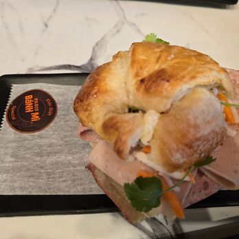 Paris Bánh Mì New Jersey at Pennsauken - Croissant dac biet - Cafes Near Me - Pennsauken, New Jersey