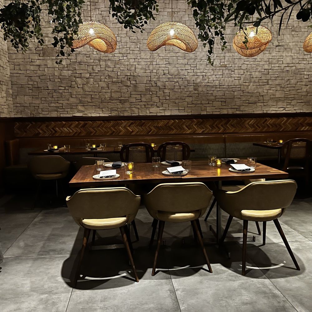 Yasemi, A Modern Mediterranean Restaurant - Seating - Mediterranean Near Me - Chicago, Illinois Yasemi, A Modern Mediterranean Restaurant - Seating - Mediterranean Near Me - Chicago, Illinois