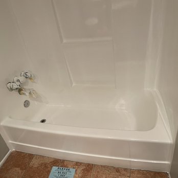 American Bathtub Refinishers - Resurfacing a 20 year old shower made look brand new again. - General Contractors Near Me - San Diego, California