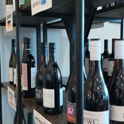 The Wine Sampler - Interior