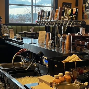 Squatters Pub - C - Brewpubs Near Me - West Valley City, Utah Squatters Pub - C - Brewpubs Near Me - West Valley City, Utah