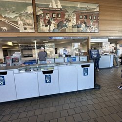 United States Postal Service - Amazing murals above service windows