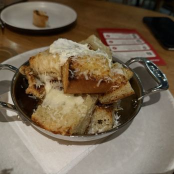 North Italia - White Truffle Garlic Bread - Italian Near Me - Charlotte, North Carolina