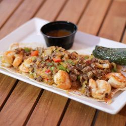 deMaiz Taco Cantina - Our Alambres will tantalize your tastebuds. A blend of bell pepper, onion and protein topped with cheese and served on flour tortillas.
