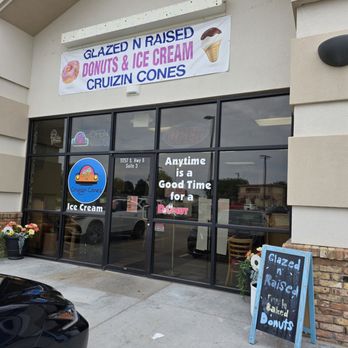 Glazed N Raised - Outside - Coffee & Tea Near Me - Gretna, Nebraska