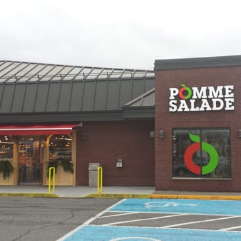 Pomme Salade - the front of the restaurant - Fruits & Veggies Near Me - Quebec City, Quebec Pomme Salade - the front of the restaurant - Fruits & Veggies Near Me - Quebec City, Quebec