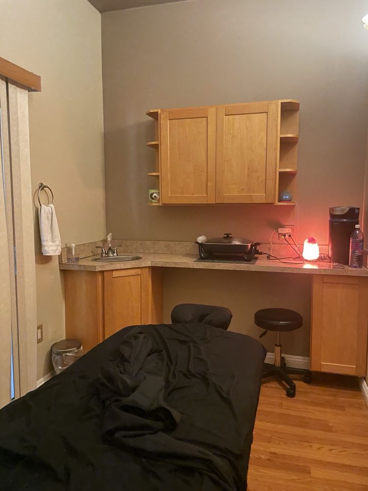 Maui Massage Spa Logo