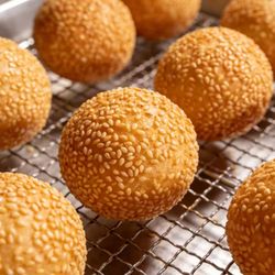 Happy China Buffet - Sesame balls: crispy outer with nutty sesame, soft sweet inner--fluffy & non-greasy!
#SesameBalls #ChineseDessert