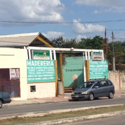 Maderería Astralmaya - Fachada de la carpintería