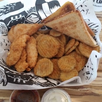 Slim Chickens - Chicks Plate with Fried Pickles - Southern Near Me - Broken Arrow, Oklahoma