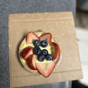 Lavender Bakery & Cafe' - One of the many options of their delicious fruit tarts - Cafes Near Me - Berkeley, California