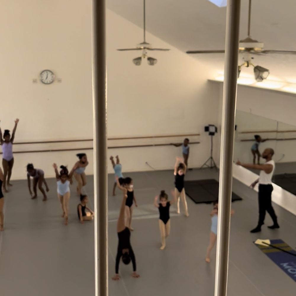JDR Dance Academy - Coach J managing a new class of students - Dance Studios Near Me - Duncanville, Texas JDR Dance Academy - Coach J managing a new class of students - Dance Studios Near Me - Duncanville, Texas