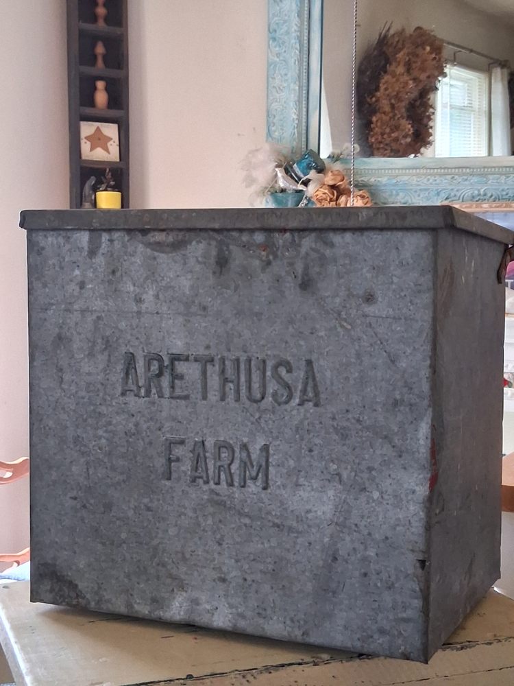 Arethusa Farm Logo