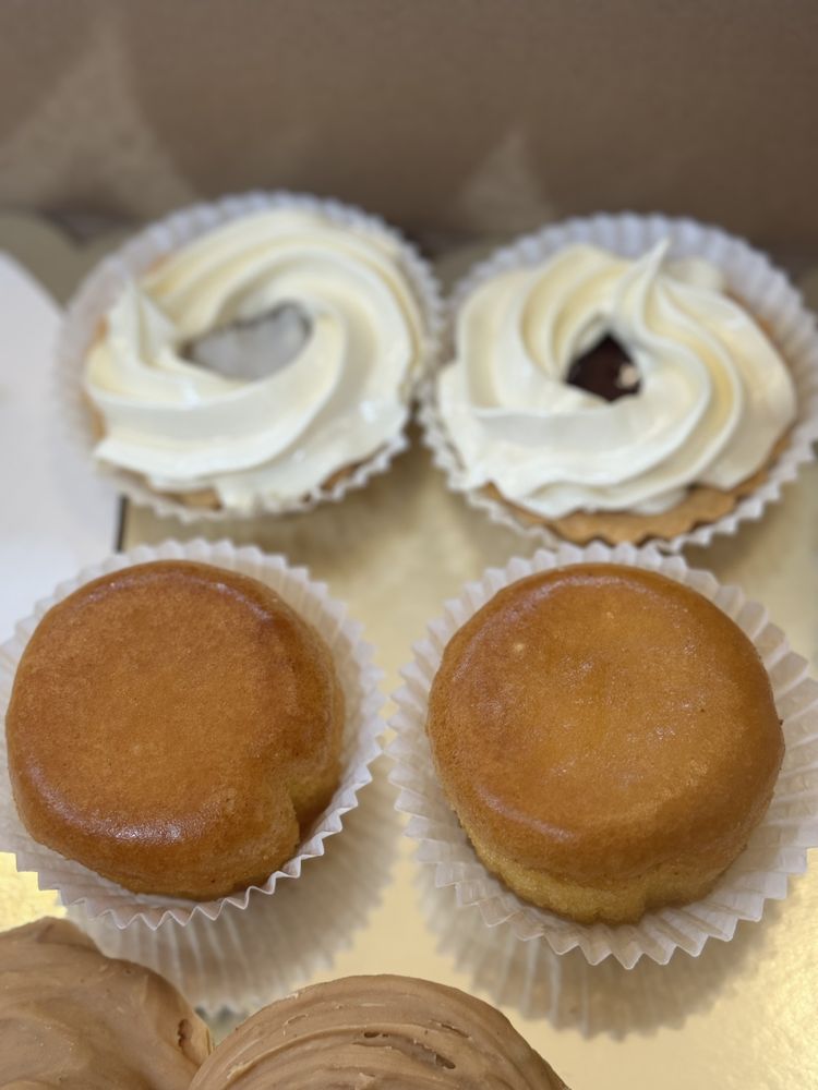 Dulce Havana Bakery Logo