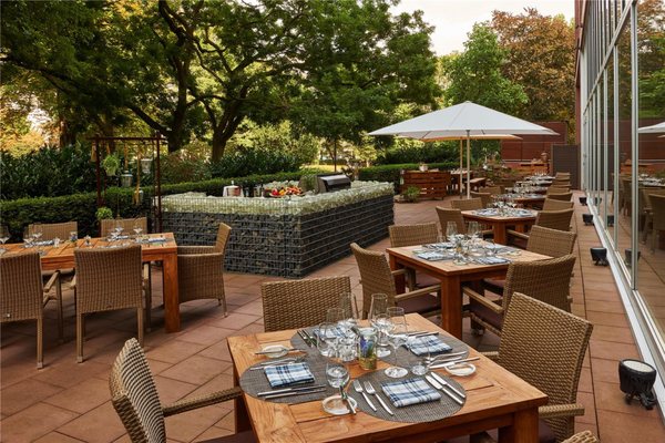 Hilton Frankfurt City Centre by null