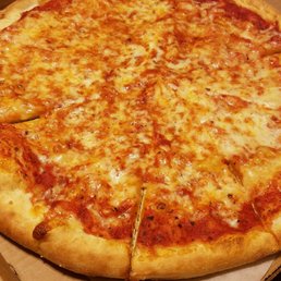 Amazing crust and right amount of sauce and cheese. Amazing crust and right amount of sauce and cheese.