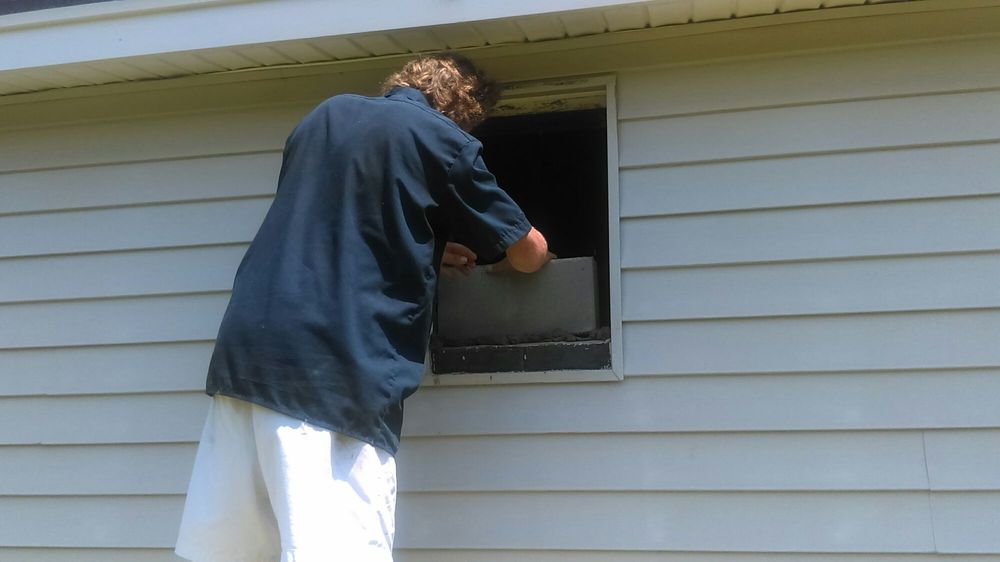 Slide of Guys & A Truck