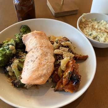 Flower Child - Salad Near Me - Fort Worth, Texas