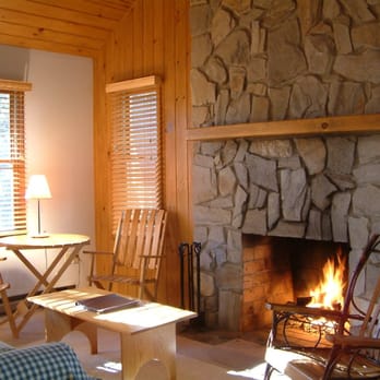 Fire Mountain Resort & Spa - Living area for Blue Moss & Red Cedar cabin at Fire Mountain Inn - Vacation Rentals Near Me - Highlands, North Carolina Fire Mountain Resort & Spa - Living area for Blue Moss & Red Cedar cabin at Fire Mountain Inn - Vacation Rentals Near Me - Highlands, North Carolina