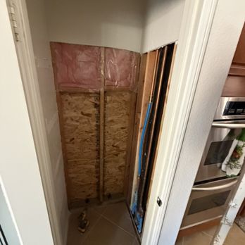Albert Ray's Handyman Service - Before repair - Carpenters Near Me Albert Ray's Handyman Service - Before repair - Carpenters Near Me