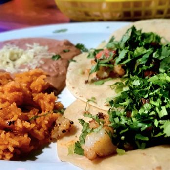 El Tapatio Mexican Restaurant - Shrimp taco platter - Mexican Near Me - Pageland, South Carolina