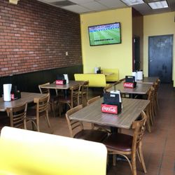 Rocko's Pizza - Entertainment while your eating