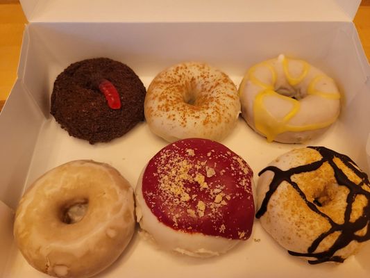 Federal Donuts & Chicken South Street by null