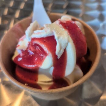 Merenda Italian Deli - Now serving Soft Serve - Sandwiches Near Me - Dundee, Oregon Merenda Italian Deli - Now serving Soft Serve - Sandwiches Near Me - Dundee, Oregon