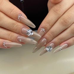 Oh's Nails & Spa