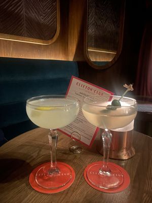 Clifton Club Bar & Lounge by null