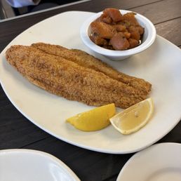 Catfish lunch with yams