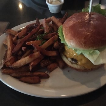 Jackson Ave Pub - Burgers Near Me - Naperville, Illinois Jackson Ave Pub - Burgers Near Me - Naperville, Illinois