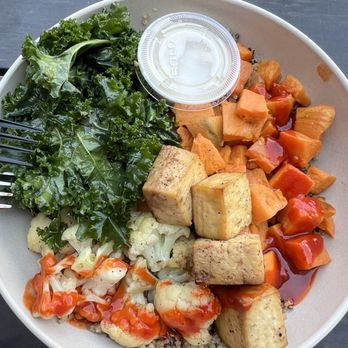Good Earth Holistic Kitchen - Juice Bars & Smoothies Near Me - Hudson, Massachusetts