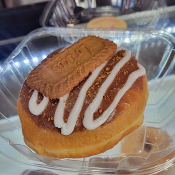 Yonutz - Biscoff - Desserts Near Me - Atlanta, Georgia