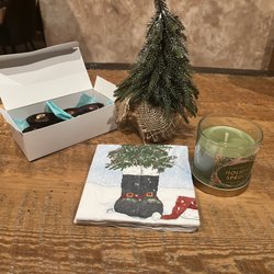 Cocoa Mia - Yummy truffles for our little dessert celebration