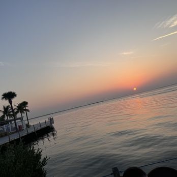 Sundowners - Sunset - Seafood Near Me - Key Largo, Florida Sundowners - Sunset - Seafood Near Me - Key Largo, Florida