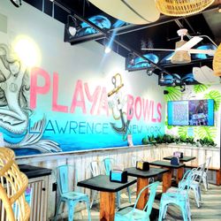 Playa Bowls - Seating Area