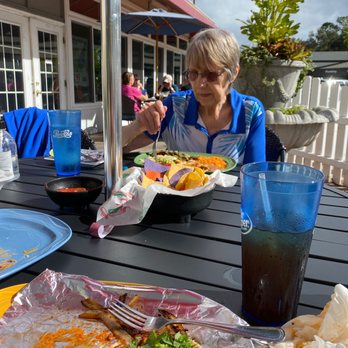 El Mezcal Mexican Restaurant Ocala - Outdoor dining is so nice in Fall - Mexican Near Me - Ocala, Florida