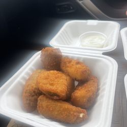 Castleton Pizza Place & Deli - Jalapeño Poppers