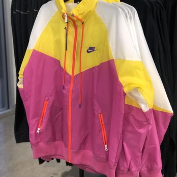 Nike Factory Store - Gilroy - Cool jacket - Shoe Stores Near Me - Gilroy, California