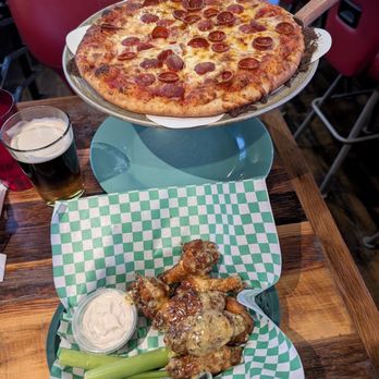 Johnny Mac's Restaurant & Bar - I got a small pizza with pepperoni, and of course, I had to have some of their award-winning wings. - Pizza Near Me - Henderson, Nevada