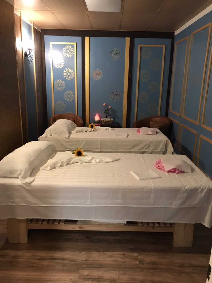 SUNFLOWER MASSAGE Updated September 2024 32015 TX249, Pinehurst