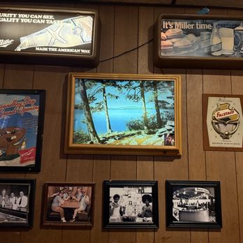 High Life Lounge - Dive Bars Near Me - Des Moines, Iowa